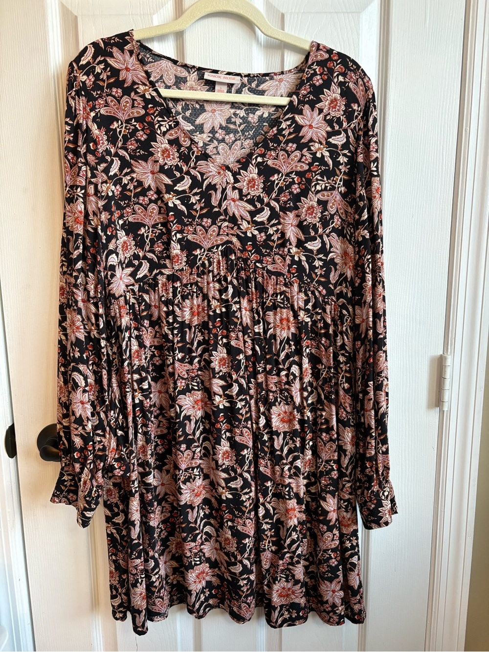 Knox Rose Long Sleeve Black Babydoll Dress with Red & Cream Floral Print, Sz Sm